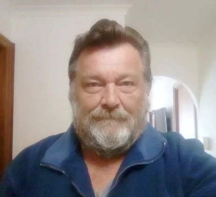 <span>William, 64</span>&nbsp;<span style='width: 25px; height: 16px; float: right; background-image: url(/bitmaps/flags_small/AU.PNG)'>&nbsp;</span><br><span>Adelaide, Австралія</span>&nbsp;<input type='button' class='joinbtn' style='float: right' value='JOIN NOW' />