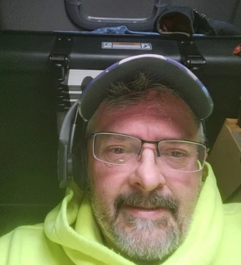 <span>Jacob, 50</span> <span style='width: 25px; height: 16px; float: right; background-image: url(/bitmaps/flags_small/US.PNG)'> </span><br><span>Ashburn, Stany Zjednoczone</span> <input type='button' class='joinbtn' style='float: right' value='JOIN NOW' />