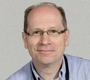 <span>Tom, 55</span> <span style='width: 25px; height: 16px; float: right; background-image: url(/bitmaps/flags_small/ES.PNG)'> </span><br><span>Alicante, Espagne</span> <input type='button' class='joinbtn' style='float: right' value='JOIN NOW' />