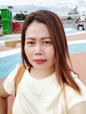 <span>Maricel, 48</span> <span style='width: 25px; height: 16px; float: right; background-image: url(/bitmaps/flags_small/PH.PNG)'> </span><br><span>Ormoc, Filipiny</span> <input type='button' class='joinbtn' style='float: right' value='JOIN NOW' />