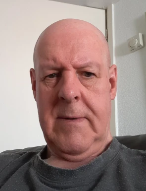 English men looking for love