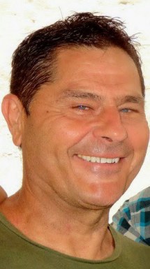 <span>Rafa, 64</span> <span style='width: 25px; height: 16px; float: right; background-image: url(/bitmaps/flags_small/ES.PNG)'> </span><br><span>Alicante, Espagne</span> <input type='button' class='joinbtn' style='float: right' value='JOIN NOW' />